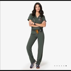 Figs Scrubs Moss Livingston Small